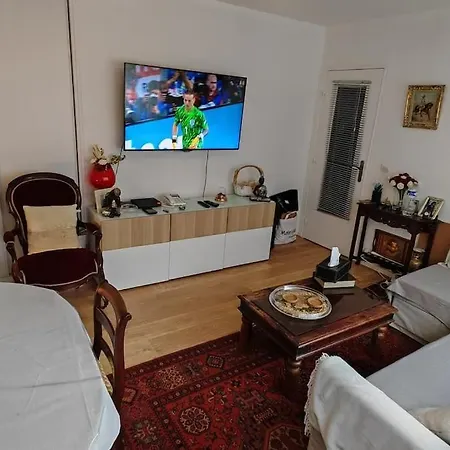 Ferienwohnung T2 Meuble 1 Er Etage Dans Un Quartier Calme A Paris 17 Exterior foto